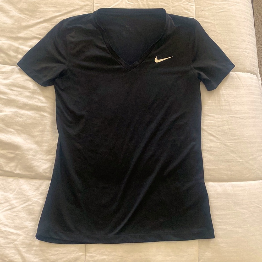 Women’s Small Nike Dri-fit Black v-neck top